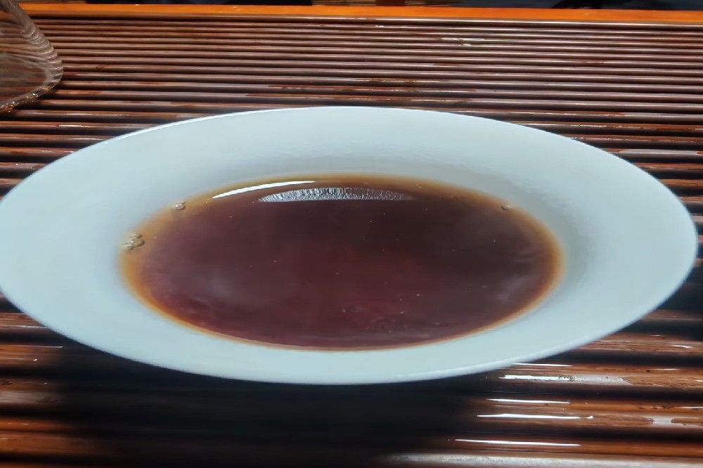六堡茶的益生菌消食作用揭秘:为何它是肠胃的“清道夫”?