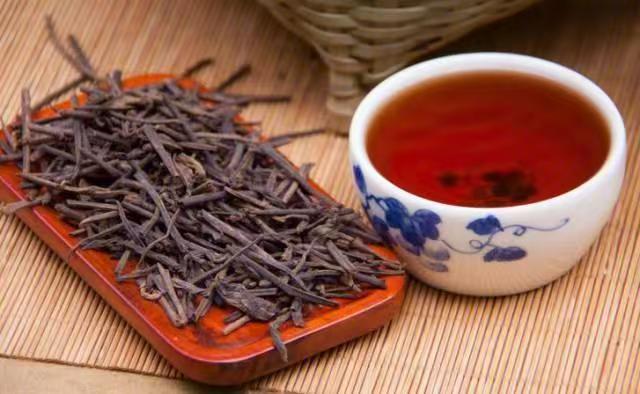 探寻六堡茶灵魂：深度解析“后发酵”如何成就山塘岐茶的陈醇魅力